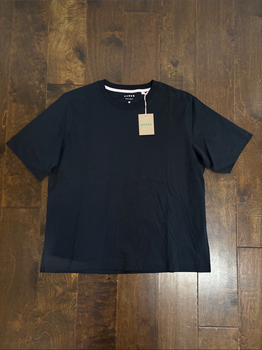 NWT Boden Short Sleeve Crew Neck CottonTee size Medium Black T-Shirt